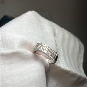 Elegant Silver Women's Ring